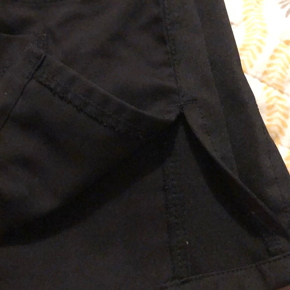 Scrub Top - Picture 3 of 4